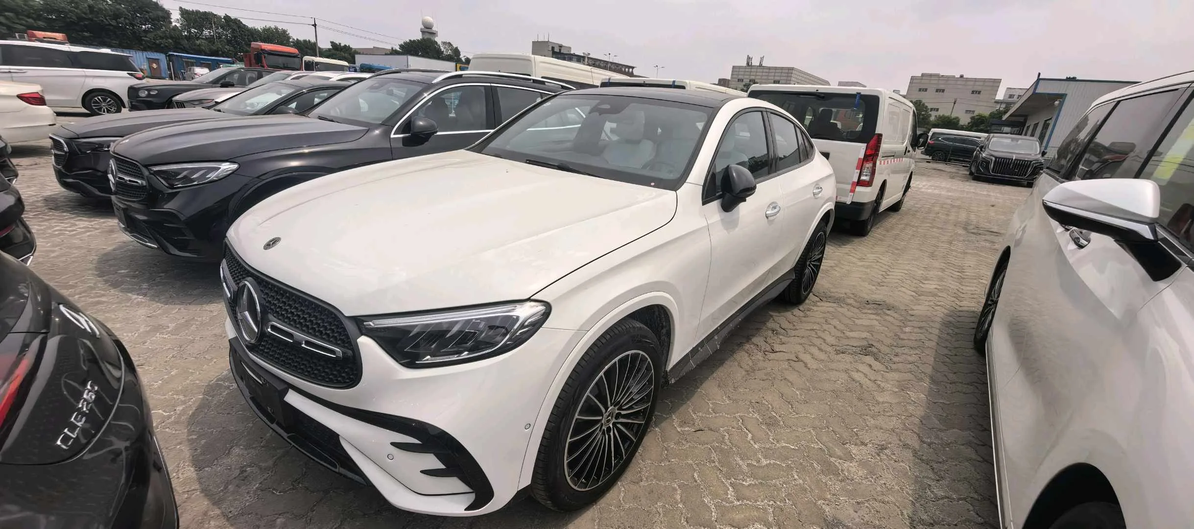 Mercedes-Benz GLC (Imported) 2024 Model Year GLC 300 Coupe 4MATIC 2.0T Automatic Transmission
