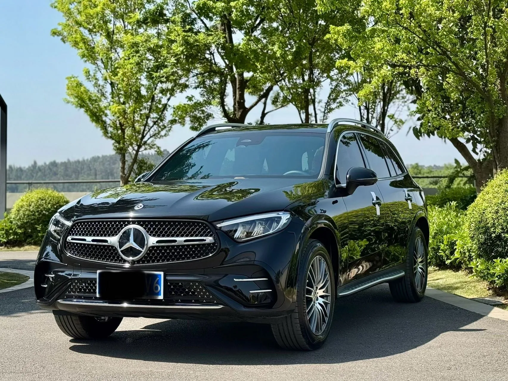 Mercedes-Benz 2025 GLC 300 L 4MATIC 48V 2.0T Dynamic 5-seater Automatic