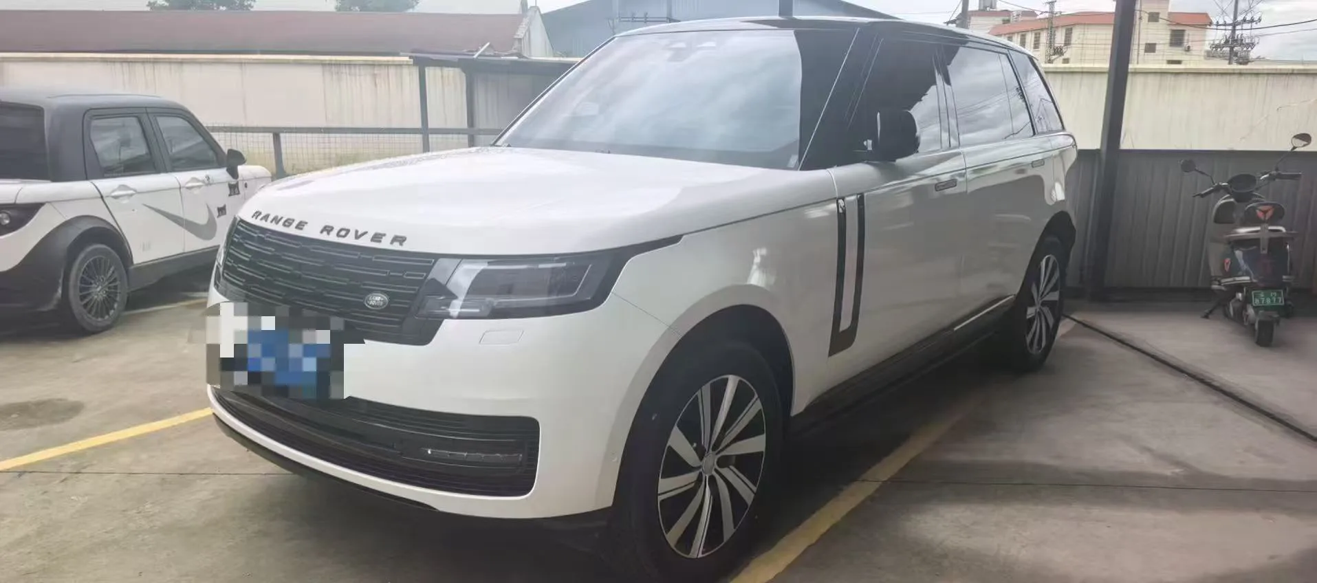 2025 Land Rover Range Rover (Imported) 48V 3.0T L6 400PS Extended Wheelbase Automatic