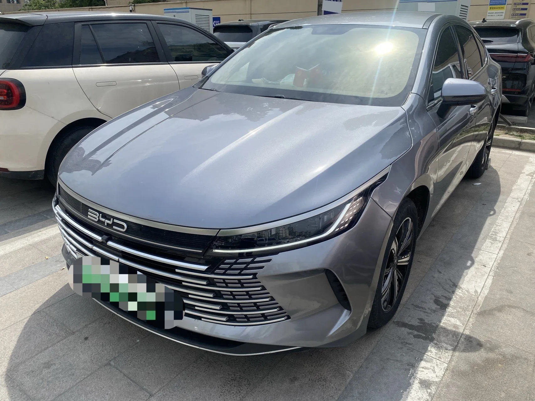 BYD 2024 Destroyer 05 DM-i 1.5 CVT Glory Edition 120KM Premium Automatic