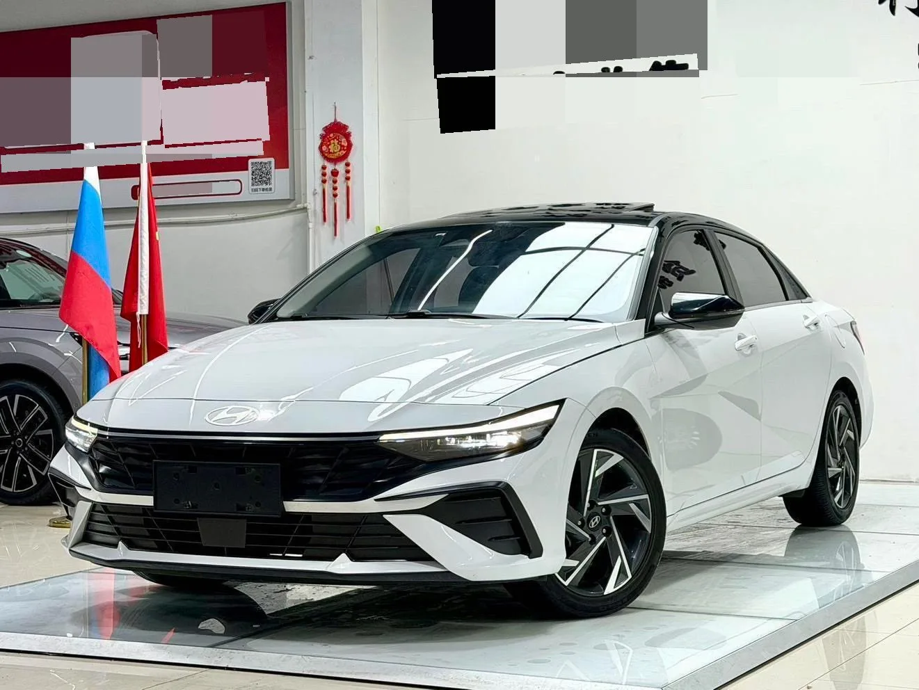 Hyundai Elantra 2023 1.5L CVT LUX Premium Edition