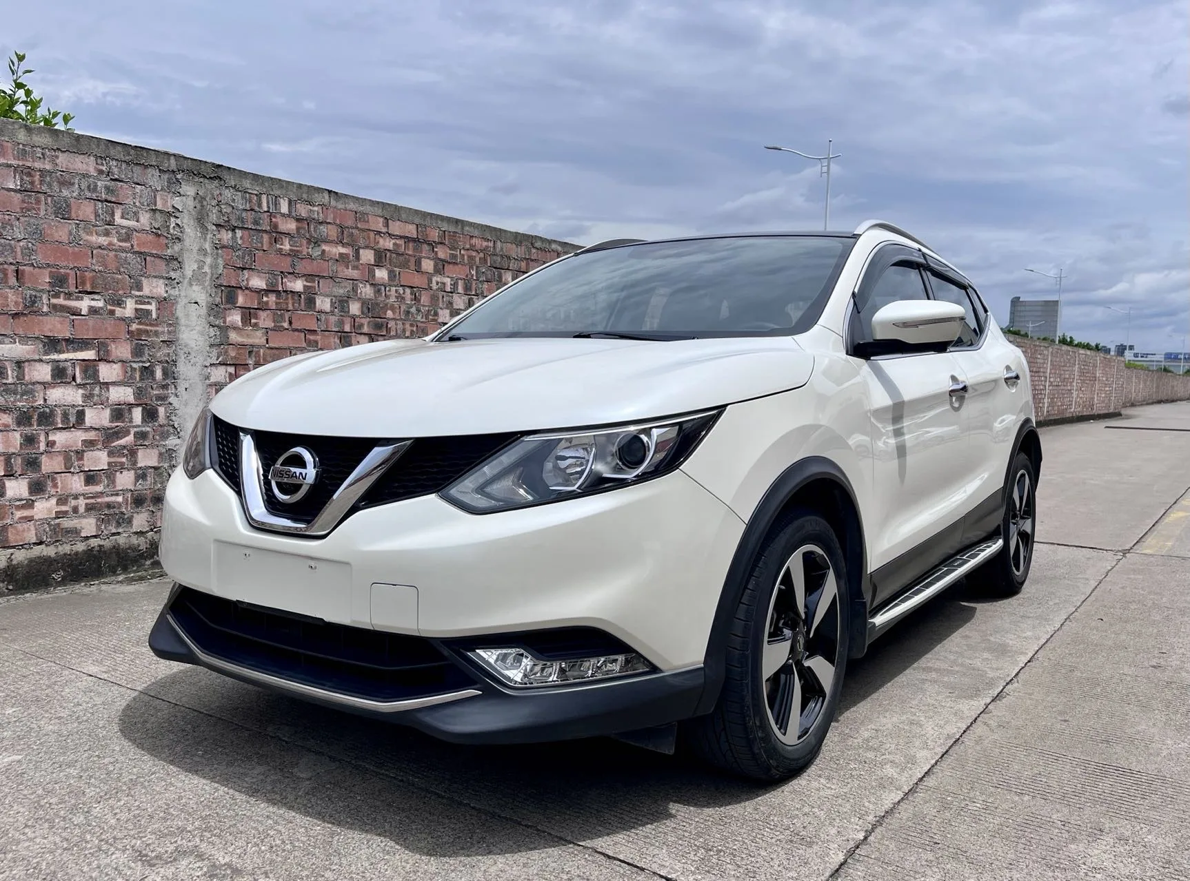 X-Trail 2016 Model Year 2.0L CVT Luxury Edition