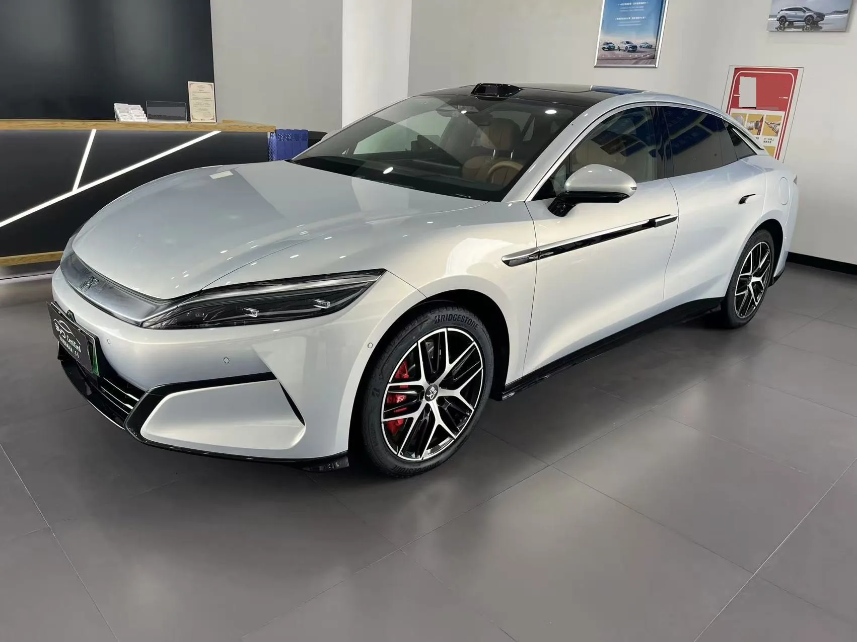 Han L 2025 EV All-Wheel Drive LiDAR Flagship Edition