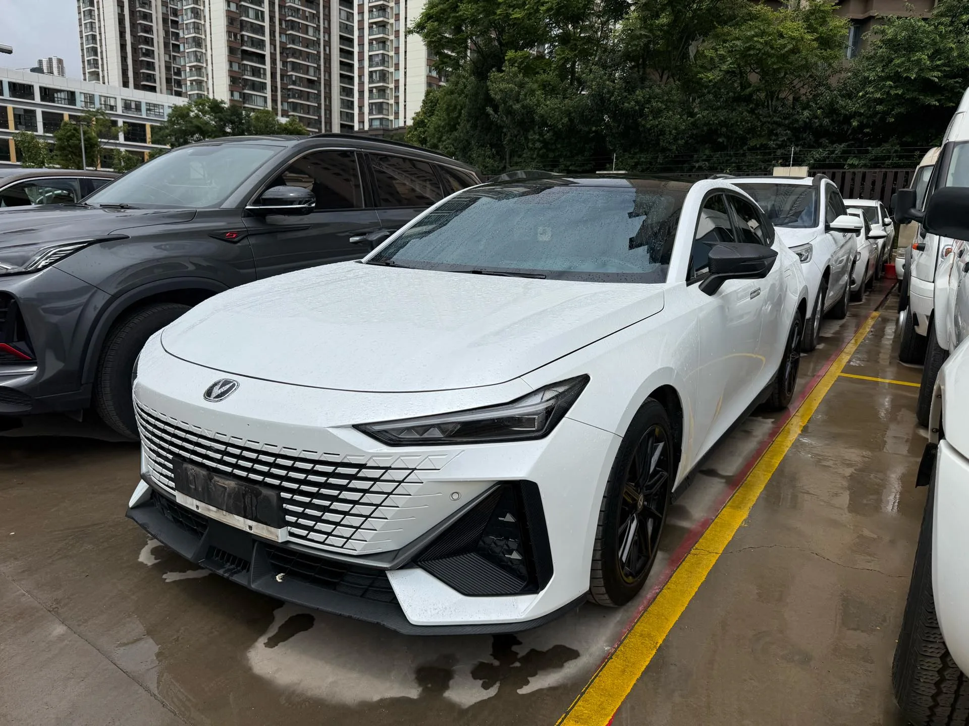 Changan UNI-V 2022 1.5T Premium Edition