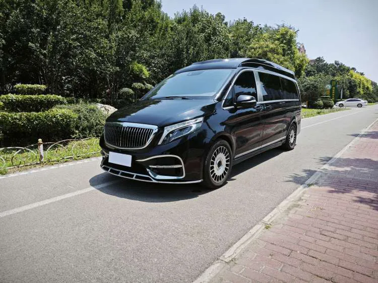 Mercedes-Benz V-Class 2018 V 260 L Premium Extended Edition (China V Emission Standard)