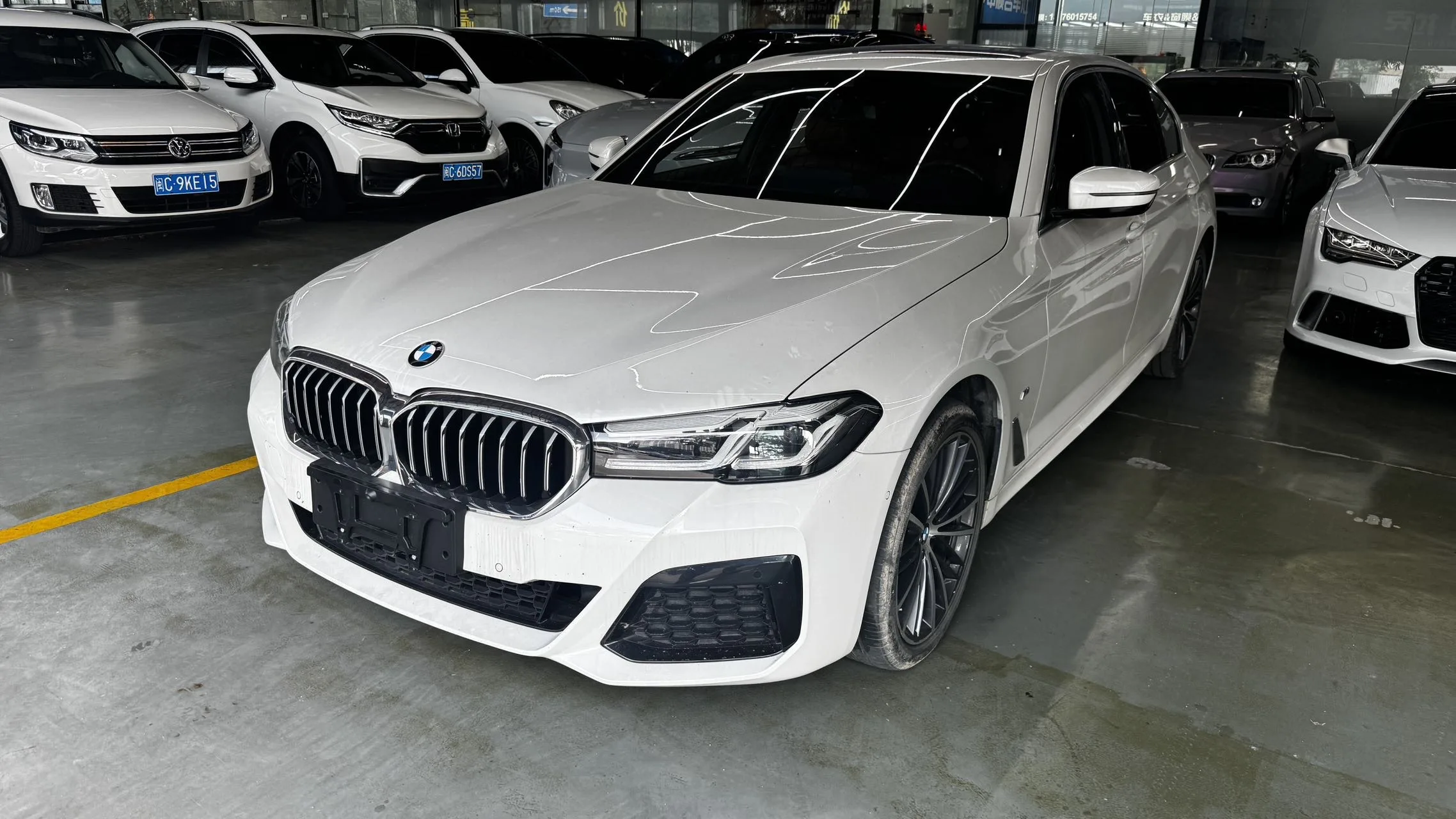 BMW 5 Series 2023 530Li 2.0T Leading M Sport Package Automatic