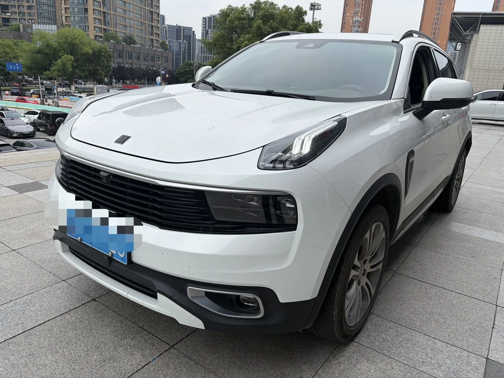 Lynk & Co 01 2019 Model Year 2.0T FWD Glory Pro Edition (China V)