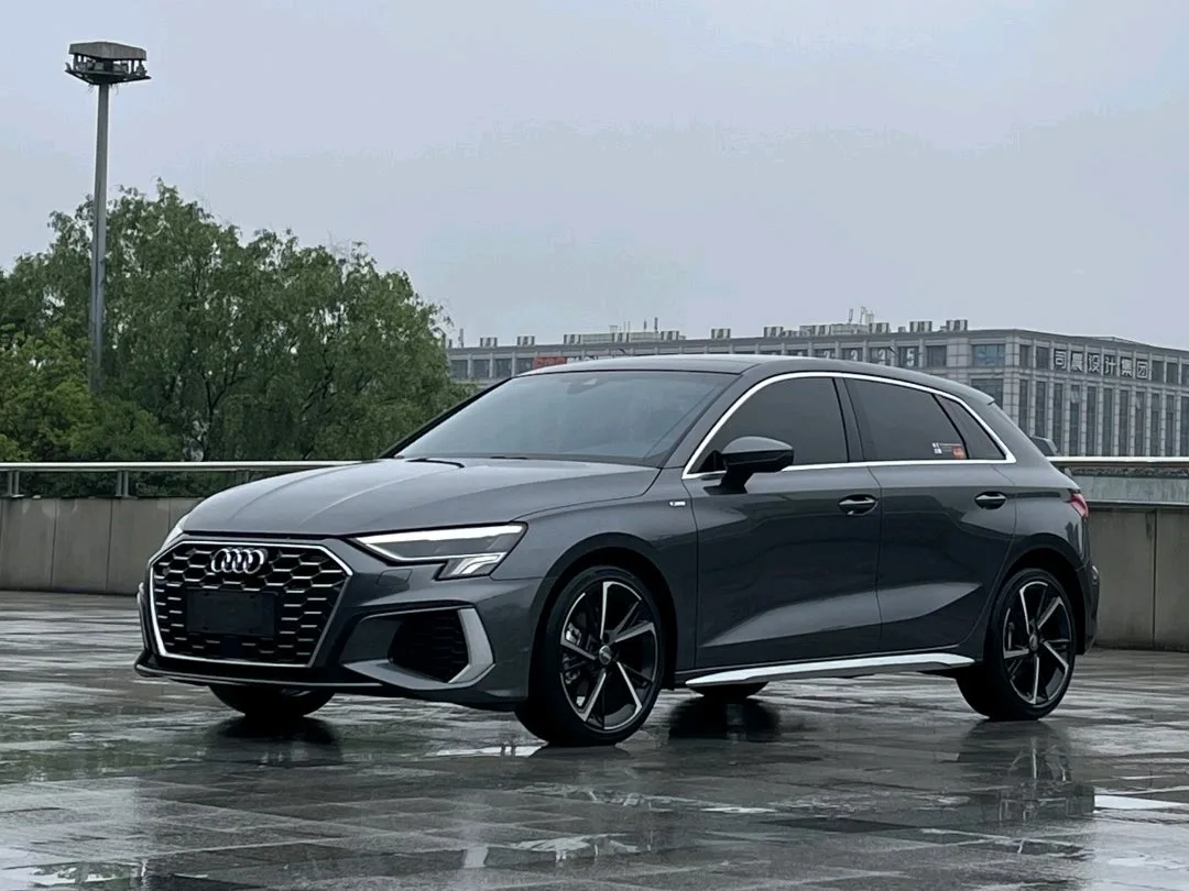 Audi A3 2021 Sportback 35 TFSI Fashion Sport