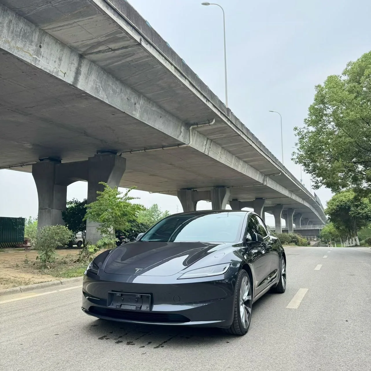 Tesla 2025 Model 3 Rear-Wheel Drive Automatic