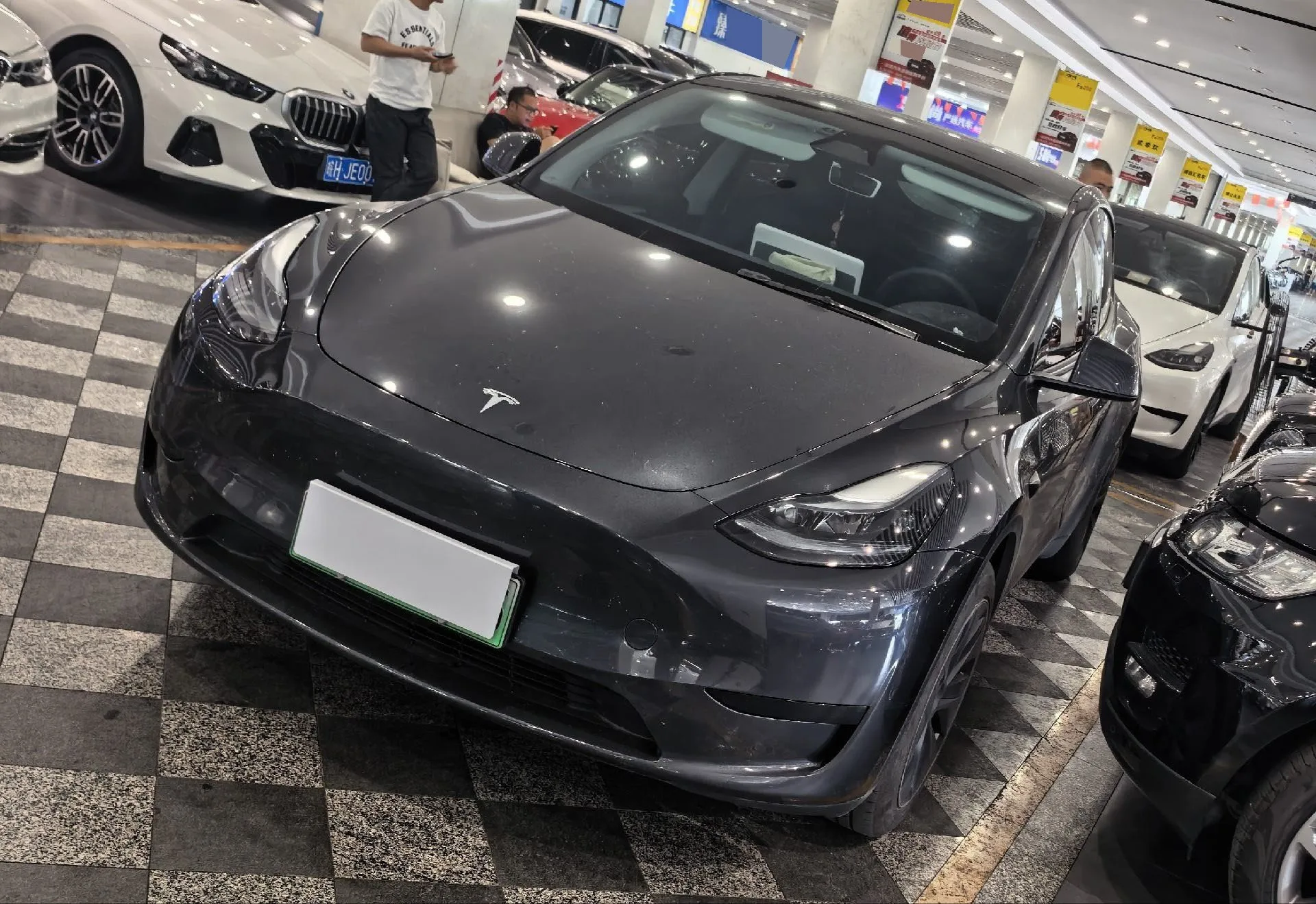 Model Y 2024 Rear-Wheel Drive