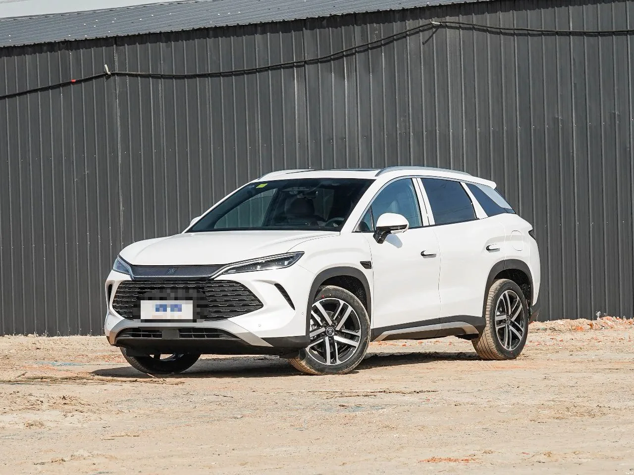 BYD 2025 Song L DM-i 1.5 CVT Intelligent Driving Edition 112km/h Superior Model Automatic