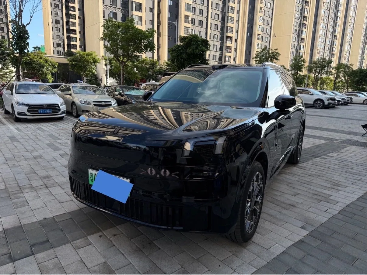 Lynk & Co 900 2025 Model Year 1.5T Ultra