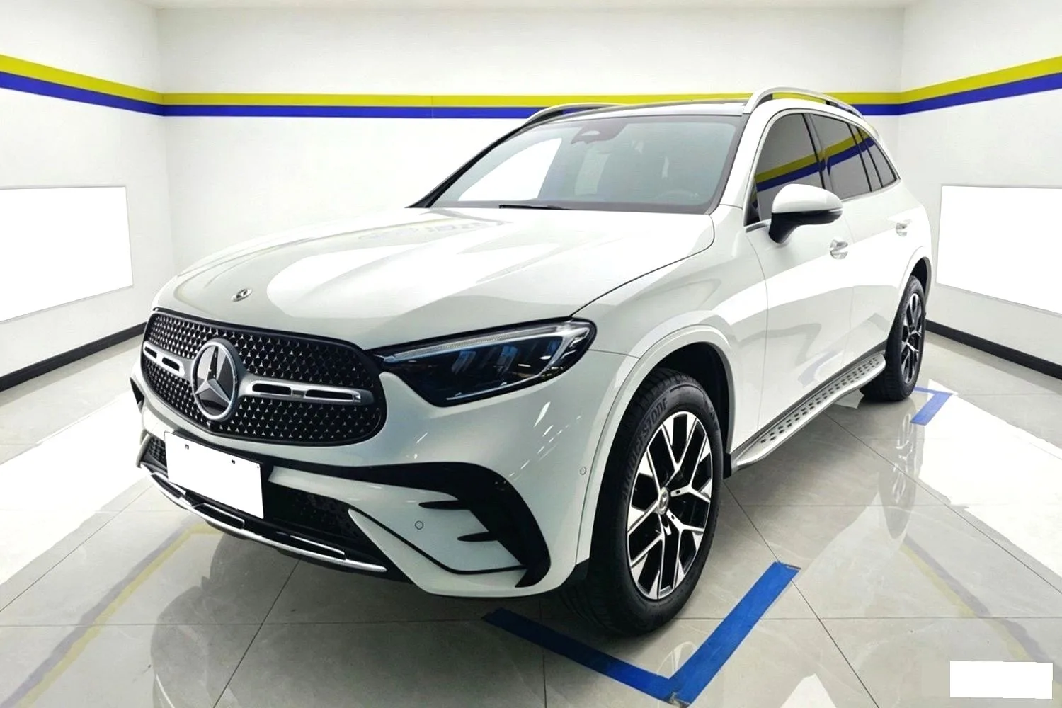 Mercedes-Benz GLC 2023 GLC 260 L 4MATIC Base Model
