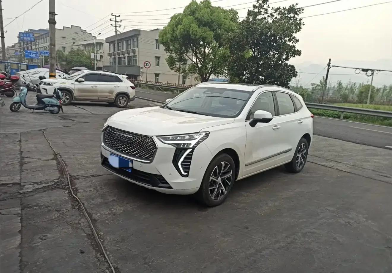 Haval First Love 2021 1.5T Automatic Large 4 Edition