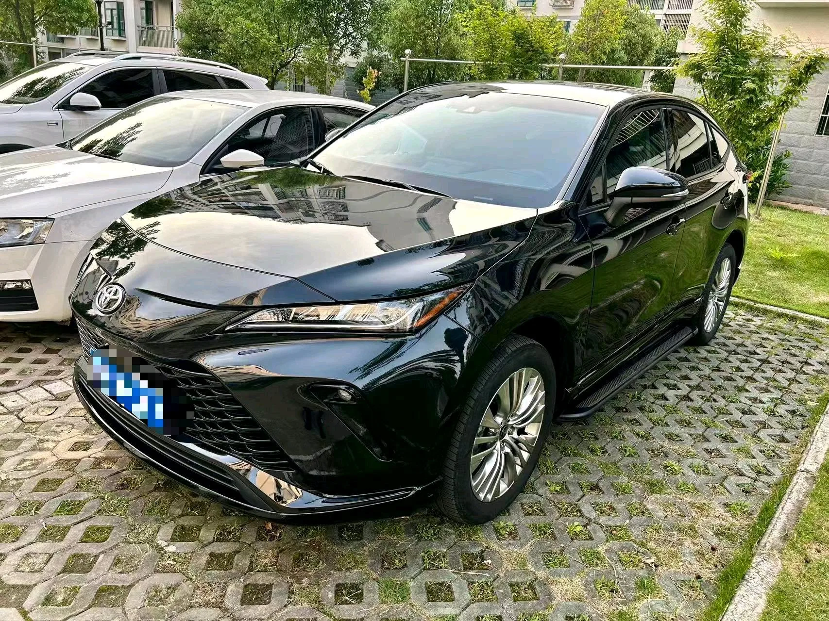 Toyota Venza 2023 2.0L CVT 2WD Premium Automatic