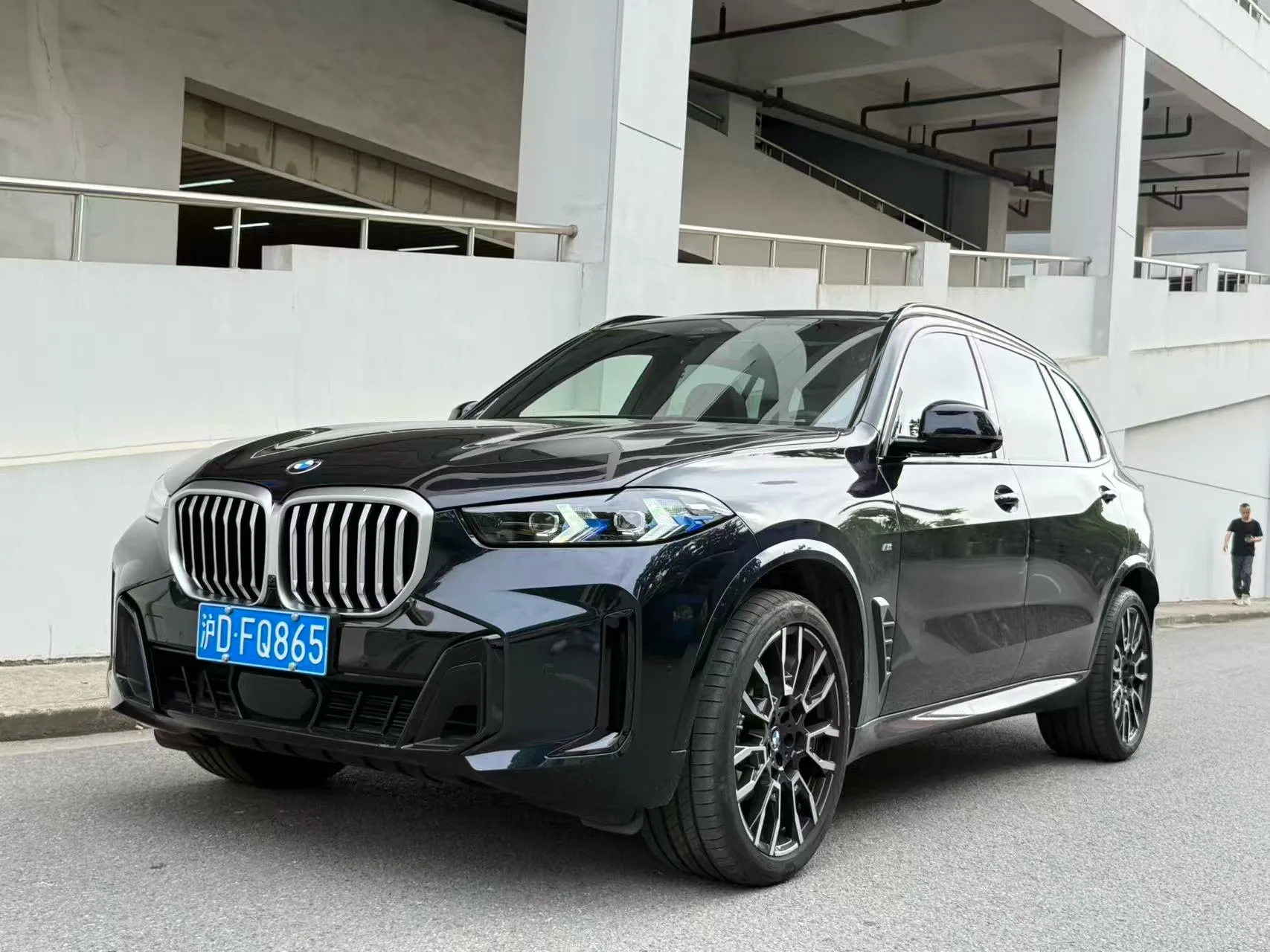 2023 BMW X5 xDrive40Li 48V 3.0T M Sport Shadow Edition Automatic