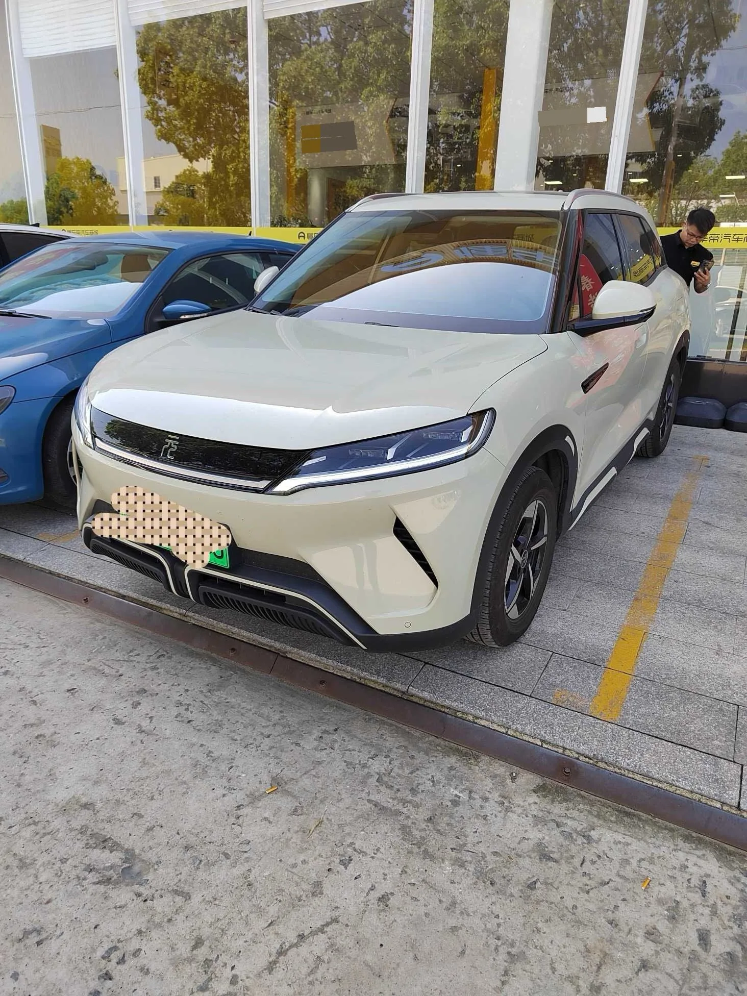 Yuan UP 2024 Model 401KM Super Edition