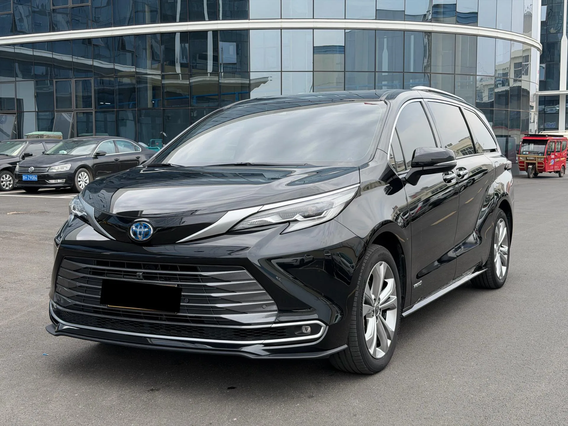 Toyota Cana 2023 2.5L CVT Premium Edition Automatic