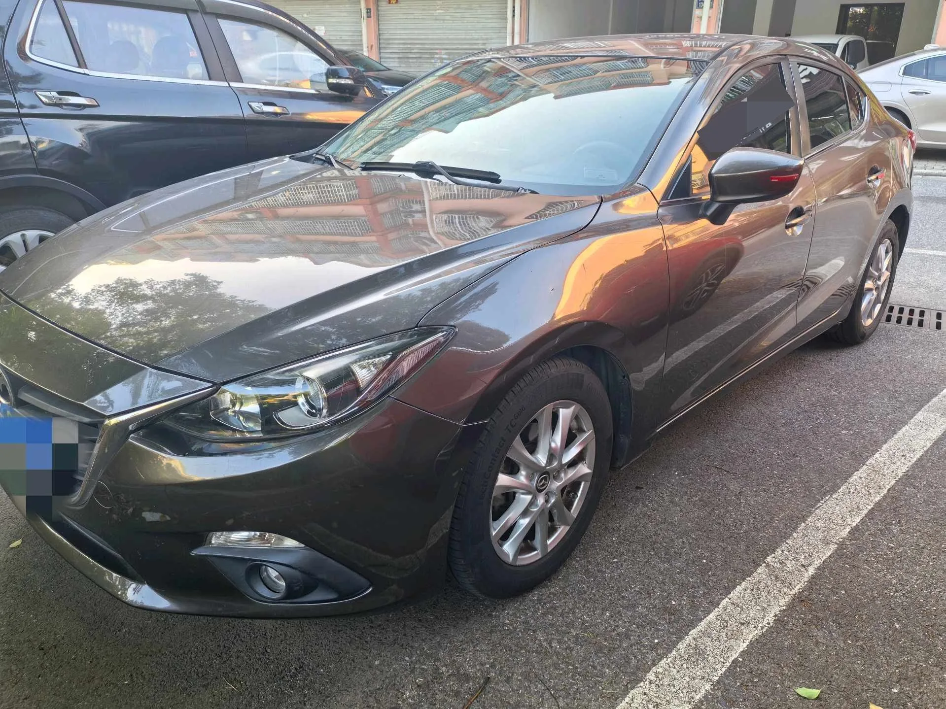 Mazda3 Axela 2014 Sedan 1.5L Automatic Luxury