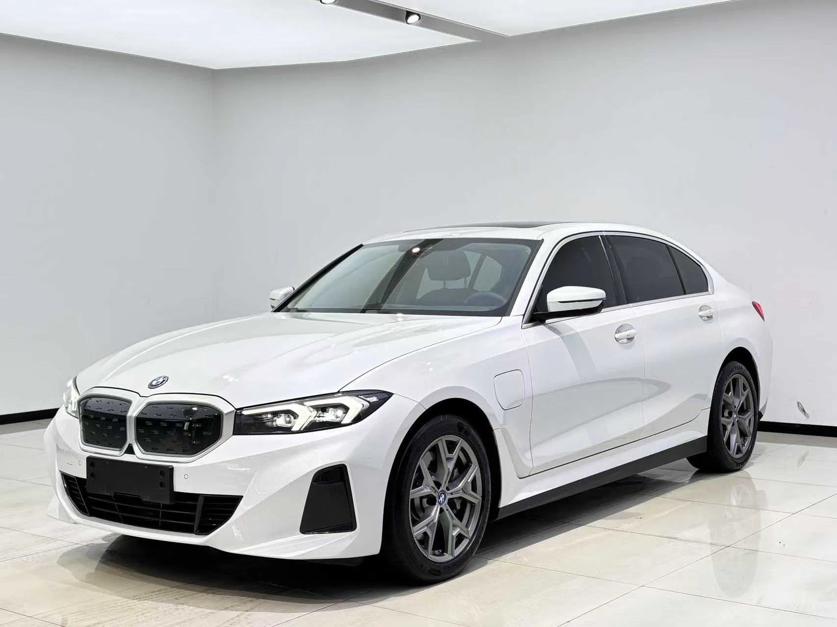 BMW 2025 i3 eDrive 35 L Automatic