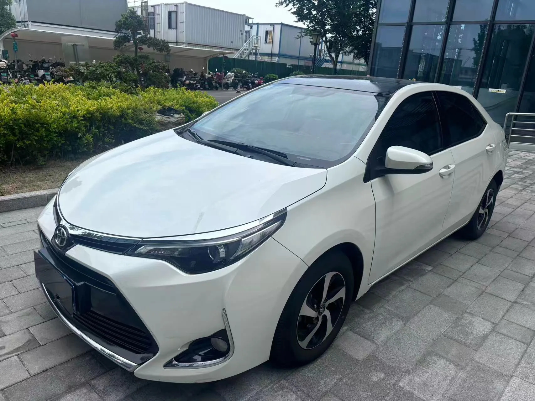 Levin 2018 185T CVT Luxury Edition
