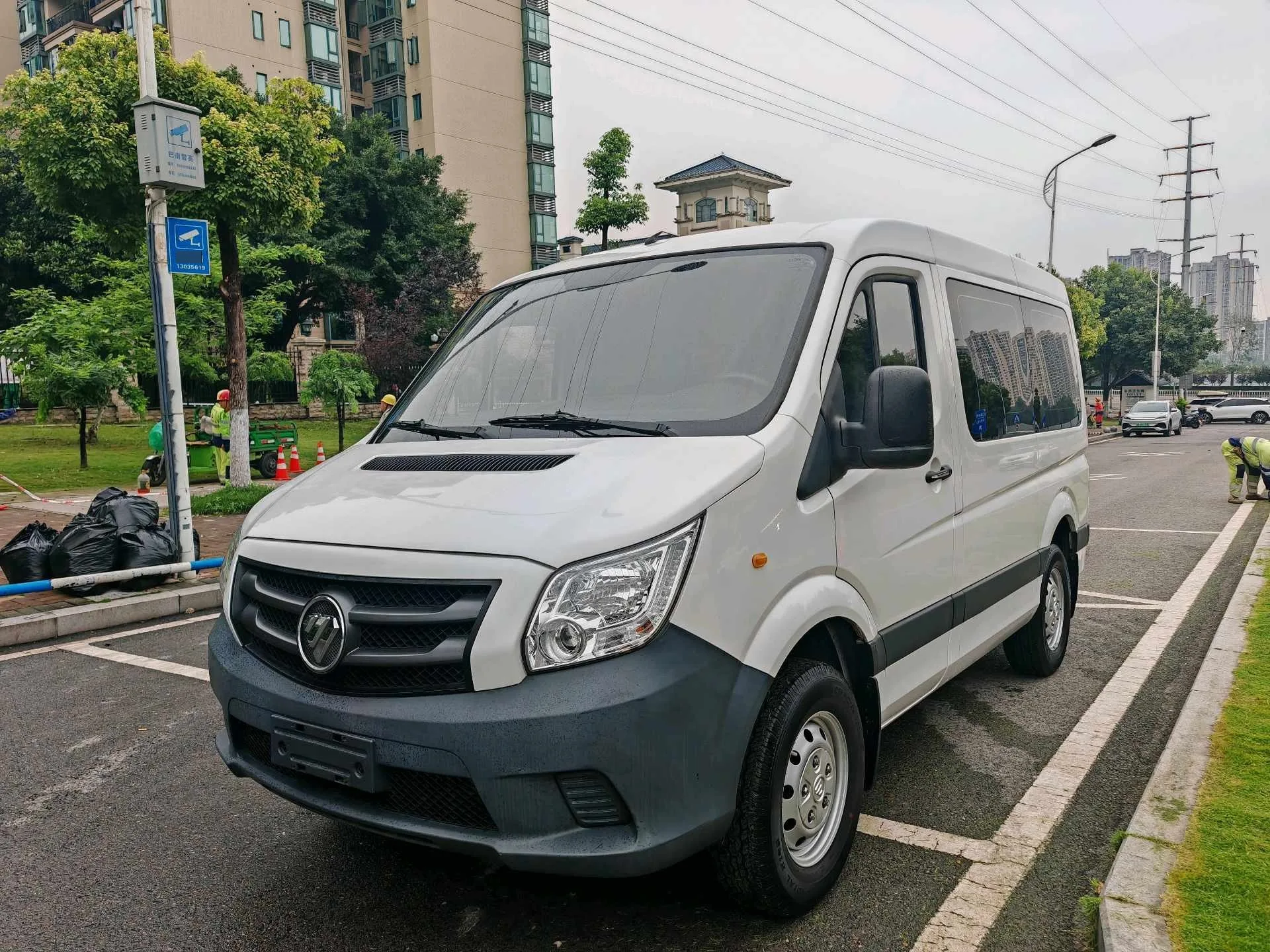 Foton 2023 Tuyao 2.0T Urban Edition, Short Wheelbase, Low Roof, Single Rear Tire, 5/6/9-Seater, Manual Transmission
