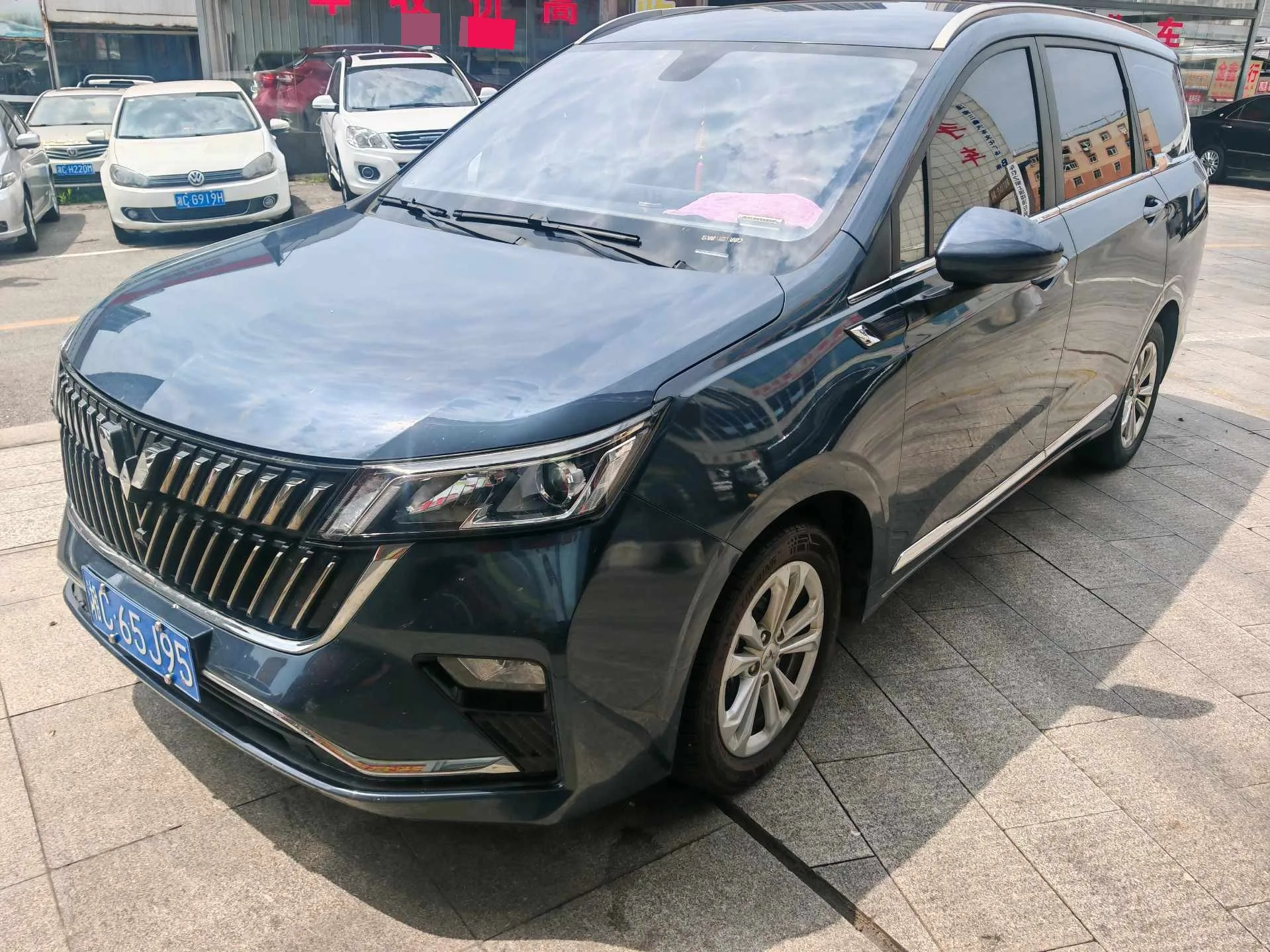 Wuling Jiachen 2022 1.5T CVT Smart Luxury Edition