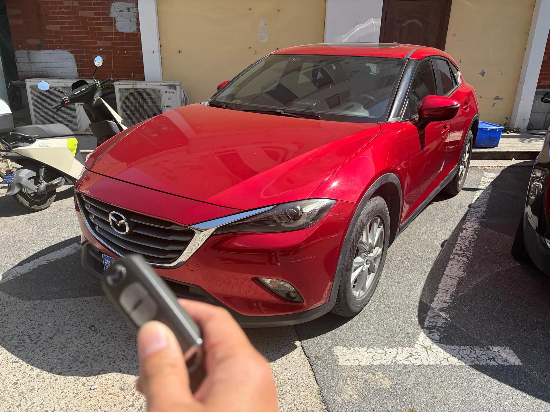 Mazda CX-4 2018 2.0L Automatic 2WD Blue Sky Premium Edition