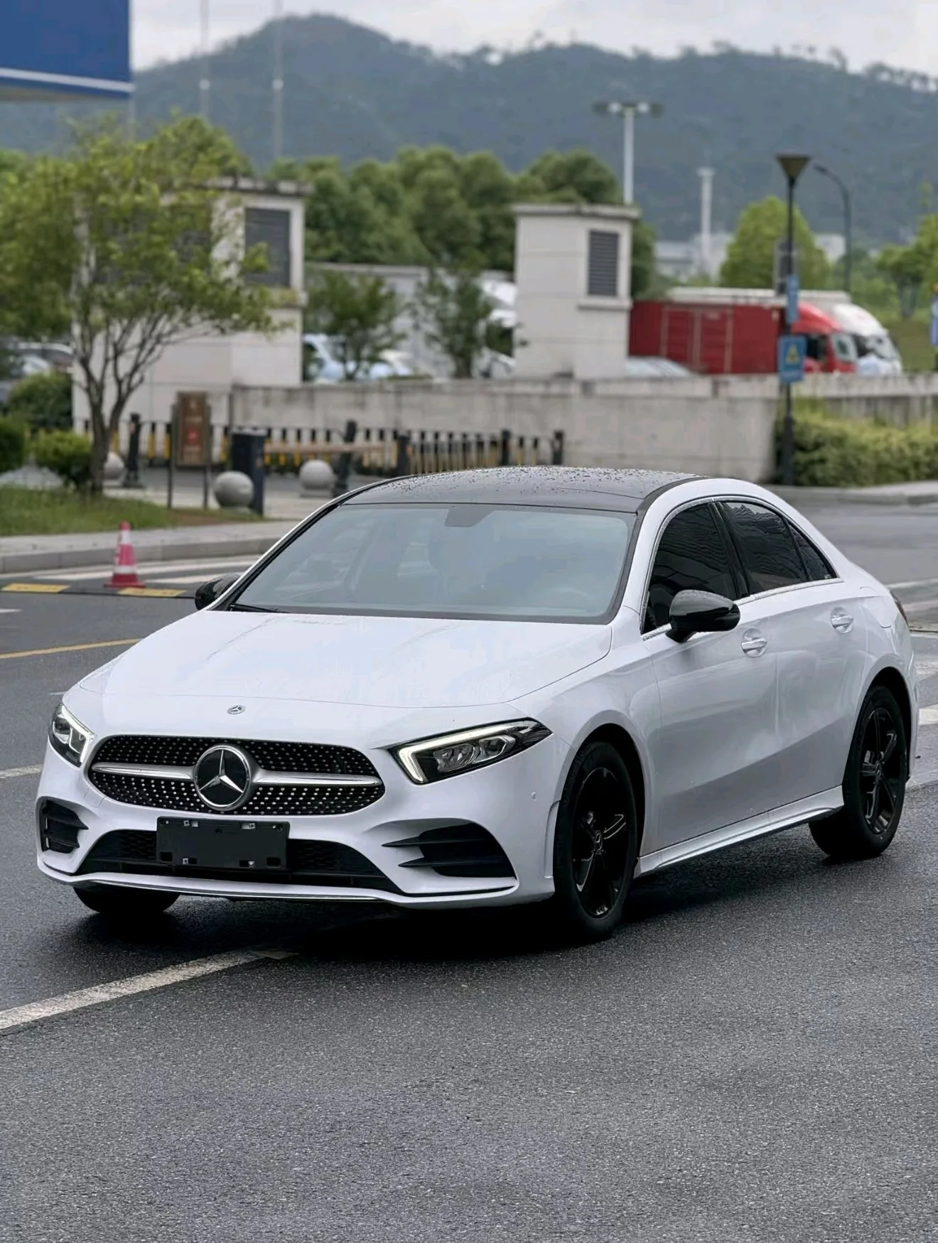 Mercedes-Benz A-Class 2022 A 200 L Sport Sedan Fashion Edition