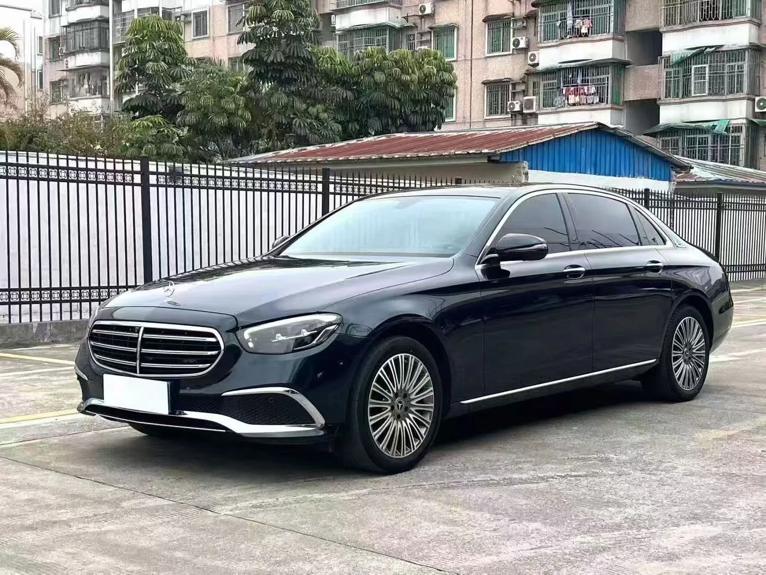 Mercedes-Benz E-Class 2023 E 300 L Luxury