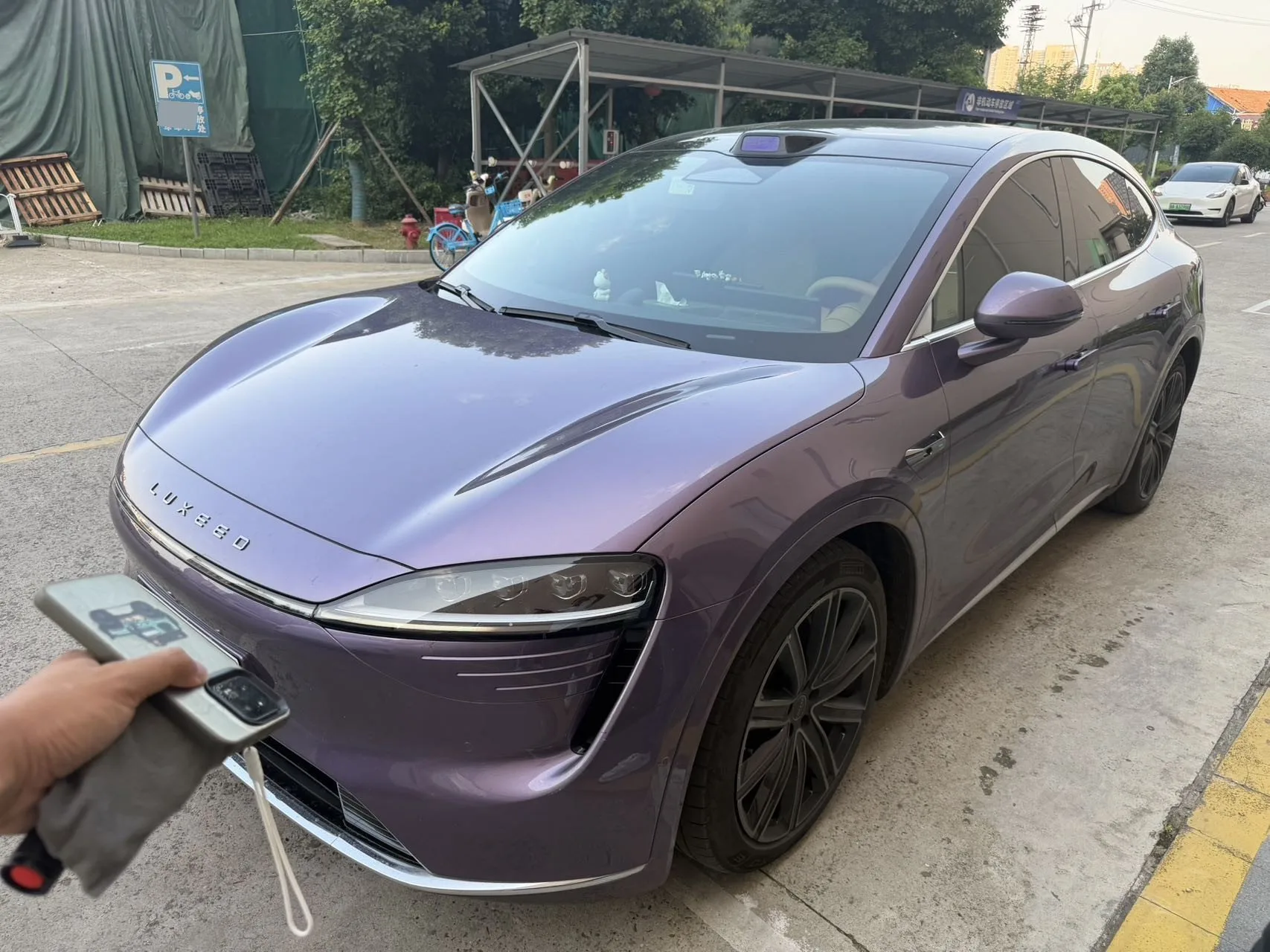 ZhiJie 2024 R7 667 km Max Automatic