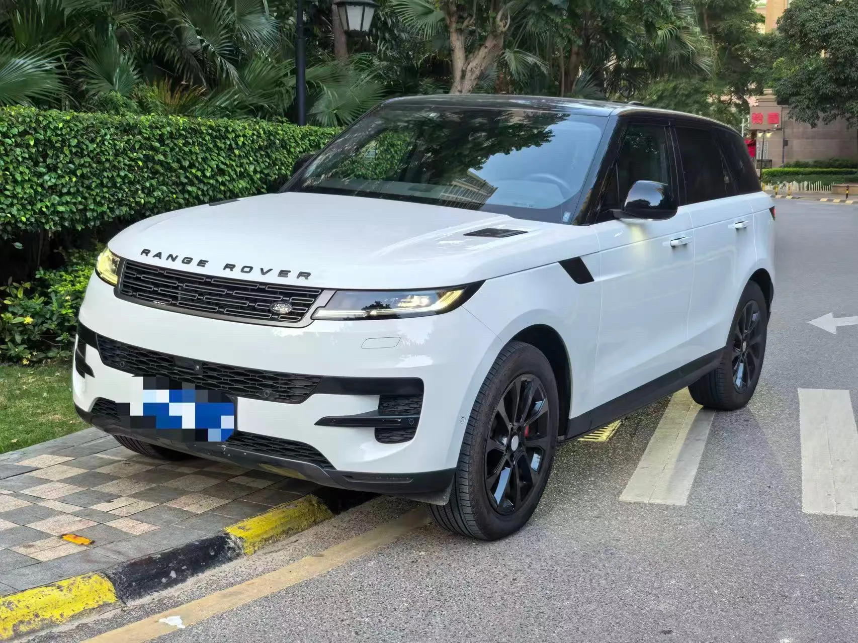 Land Rover Range Rover Sport (Imported) 2025 Model Year Range Rover Sport 48V 3.0T 360PS S Automatic Transmission