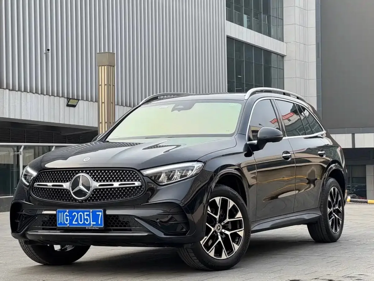Mercedes-Benz 2023 GLC 260 L 4MATIC 48V 2.0T Luxury 5-seater Automatic