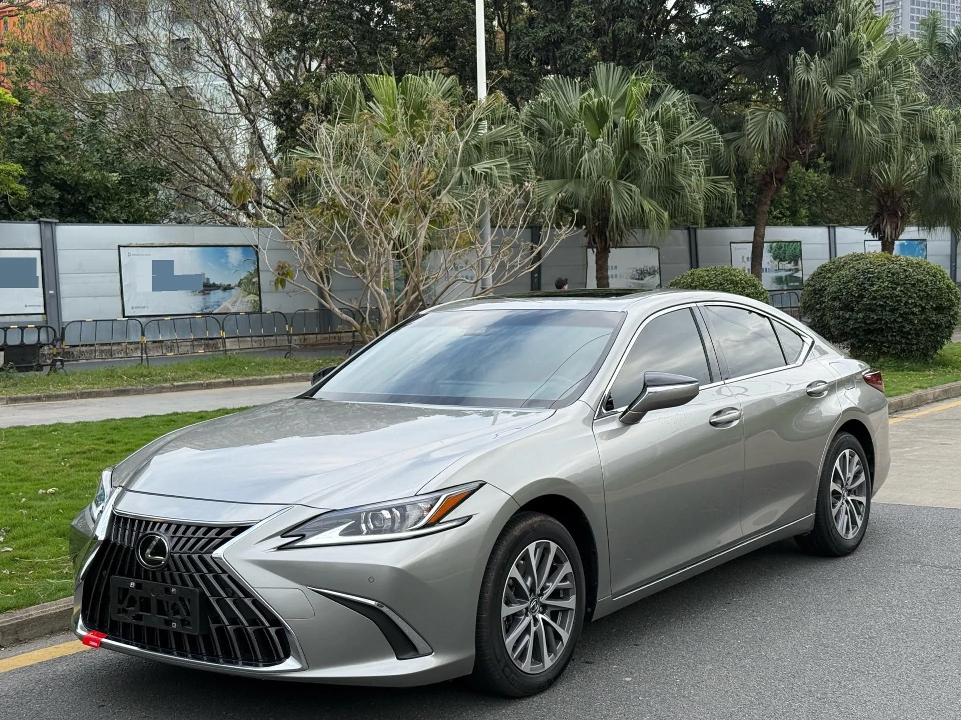 Lexus ES 2023 200 Premium Edition