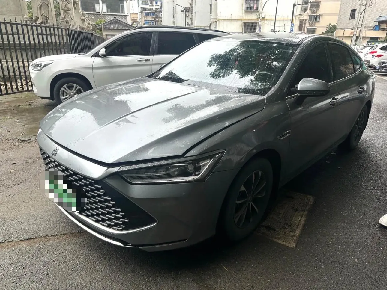 BYD 2023 Qin PLUS DM-i 1.5 CVT Champion Edition Leading Model 55KM Automatic