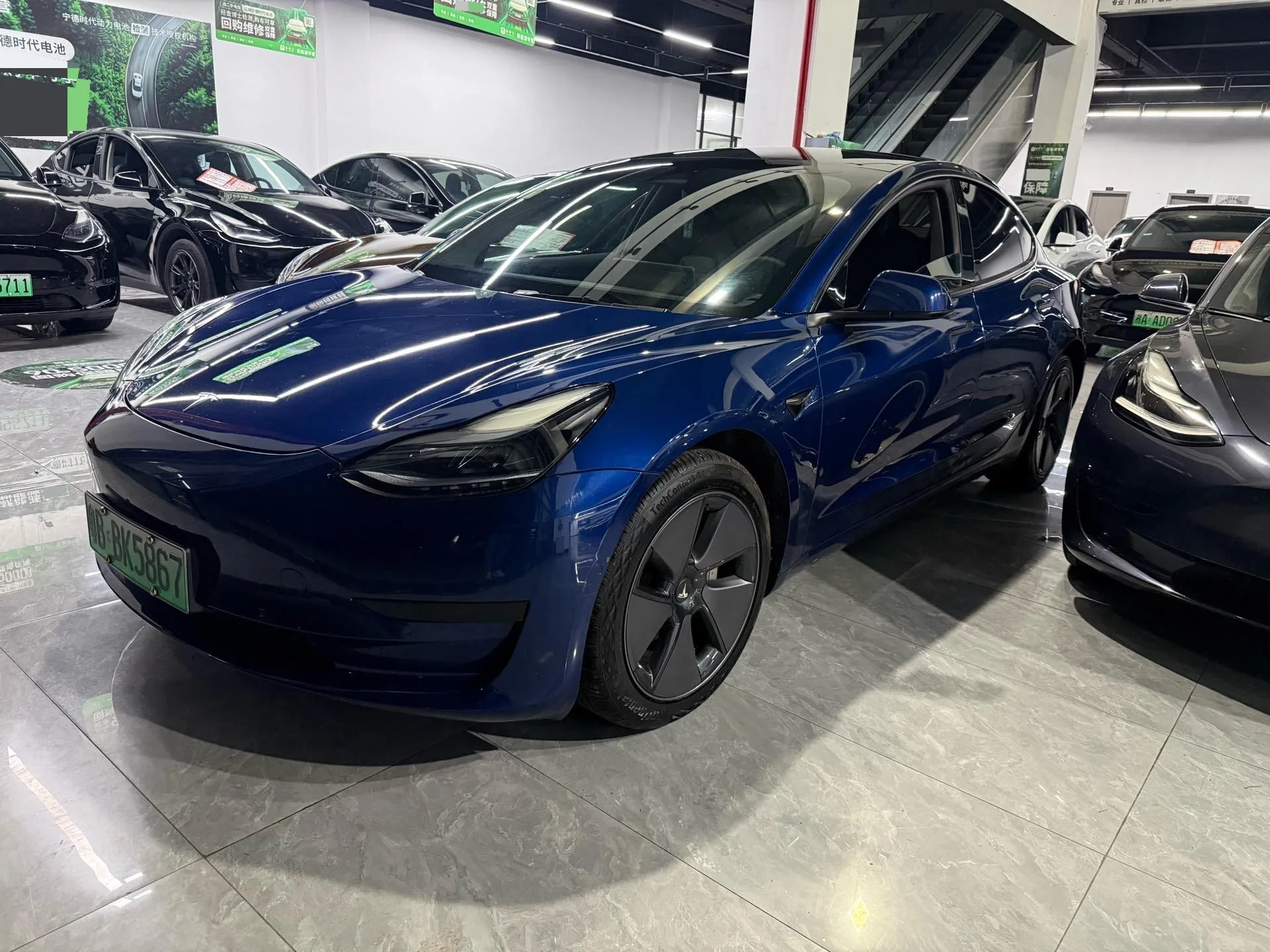 Model 3 2022 Rear-Wheel Drive