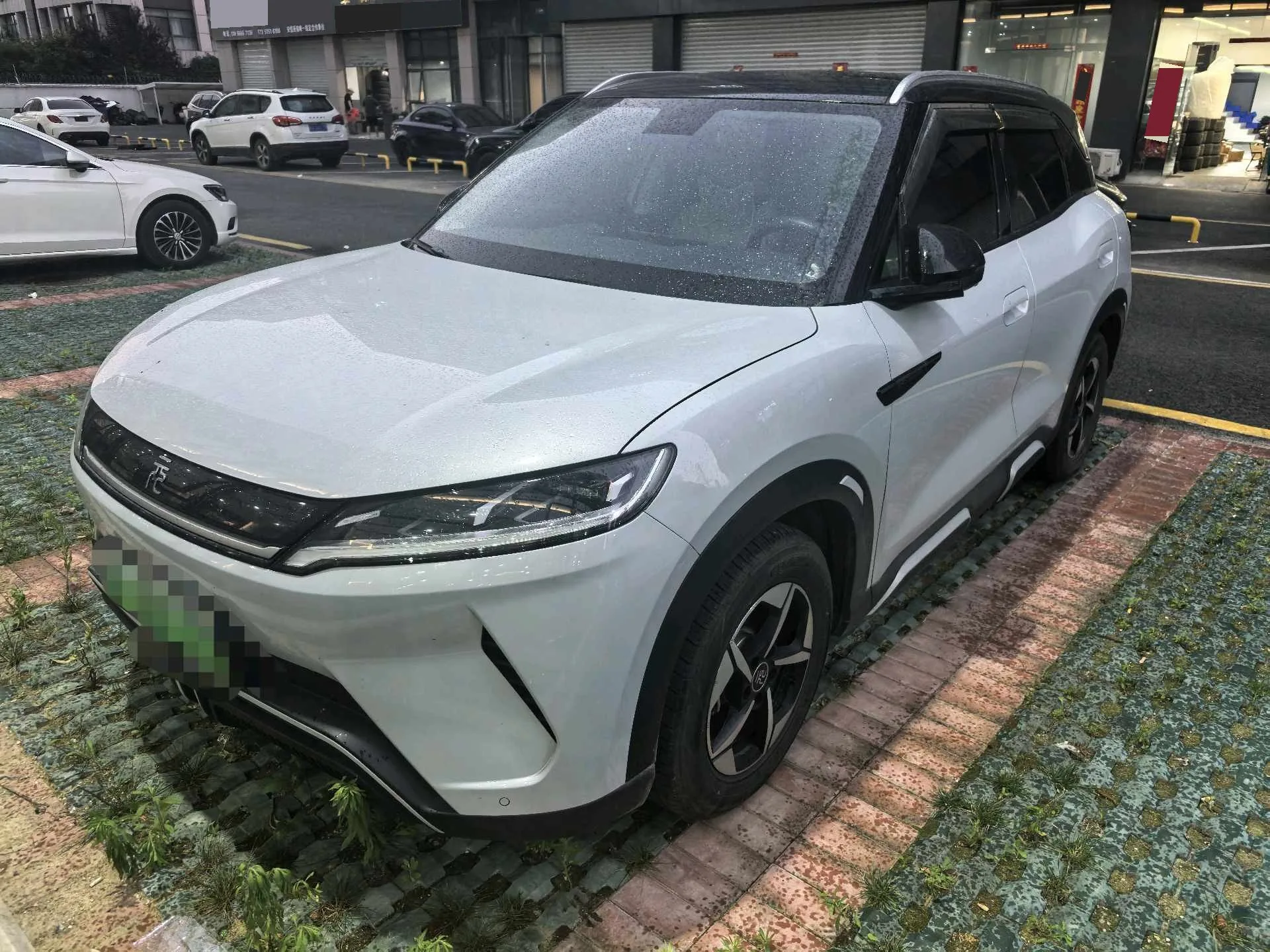 Yuan UP 2024 Model 401KM Super Edition