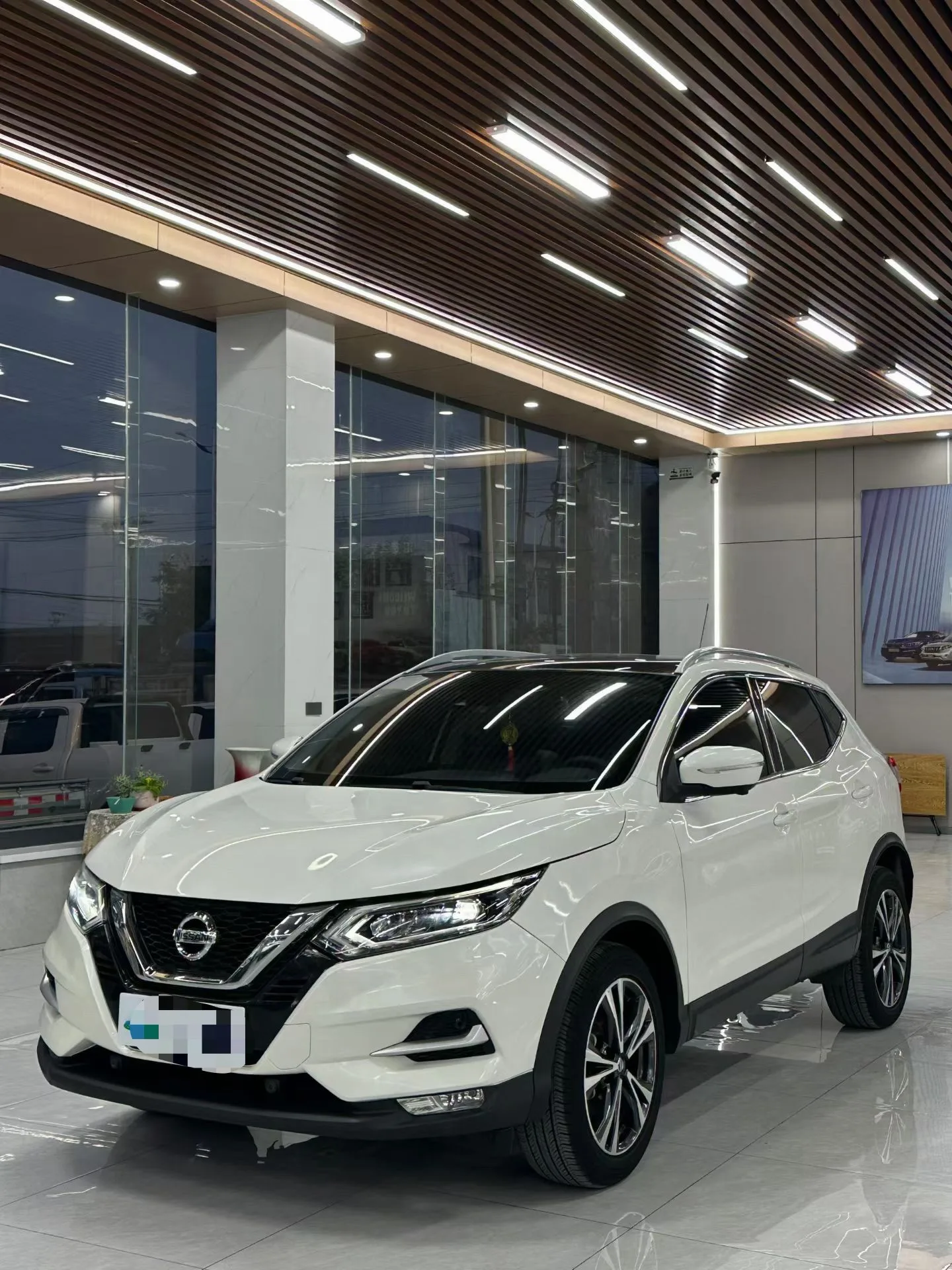 Nissan Qashqai 2021 2.0L CVT Luxury Navigation Edition