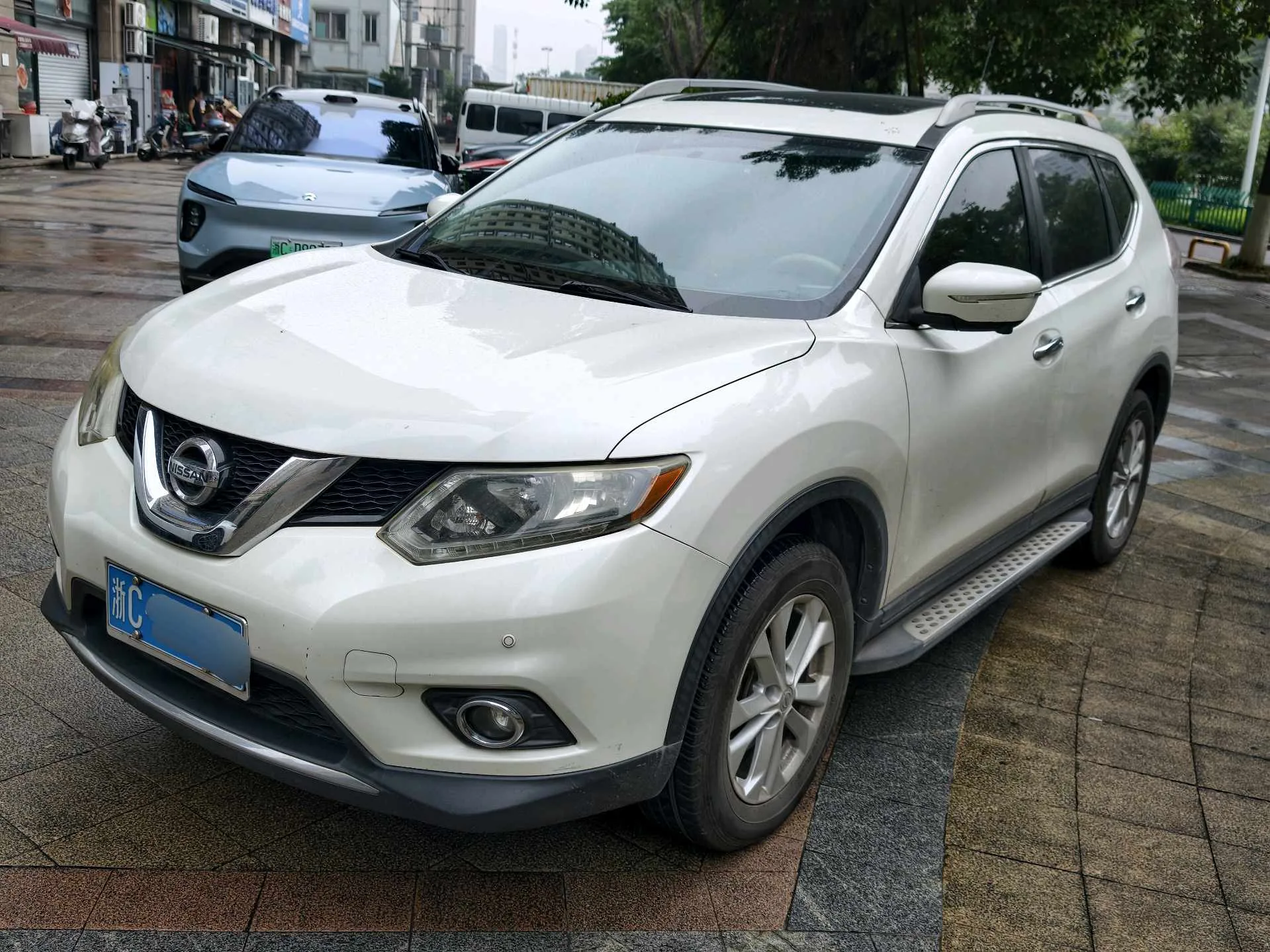 Nissan X-Trail 2015 2.0L CVT Comfort MAX Edition 2WD