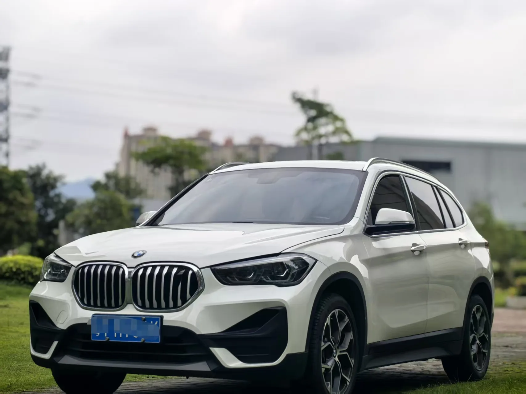BMW X1 2020 sDrive25Li Leading Edition