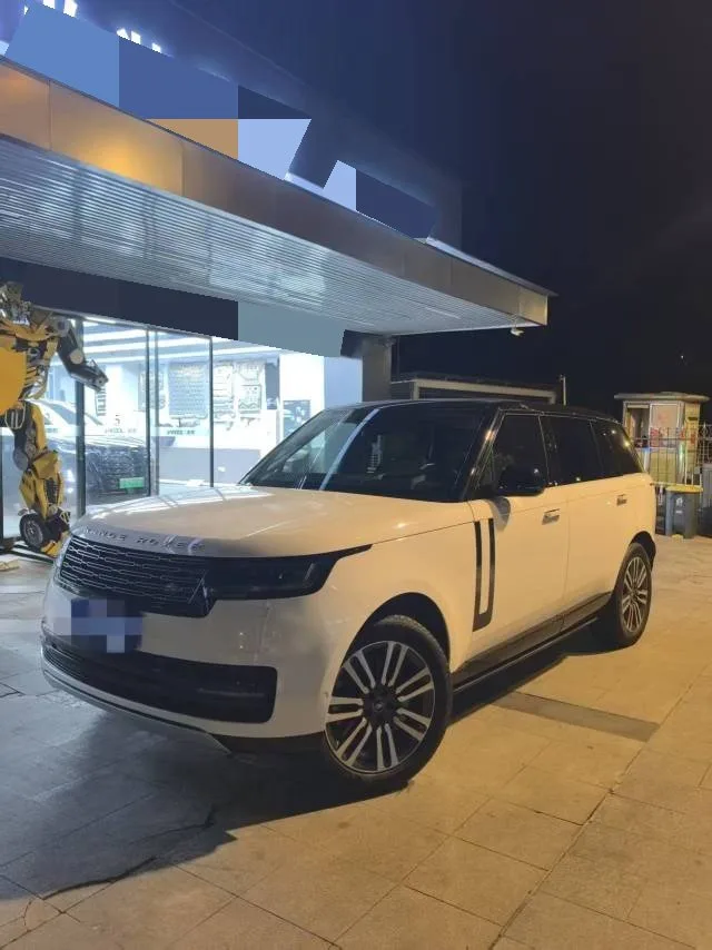 Range Rover 2024 Model Year 3.0 L6 400PS Grand Edition (Long Wheelbase)