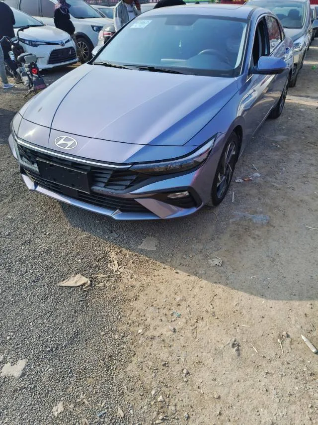 Hyundai Elantra 2023 1.5L CVT GLX Elite Edition