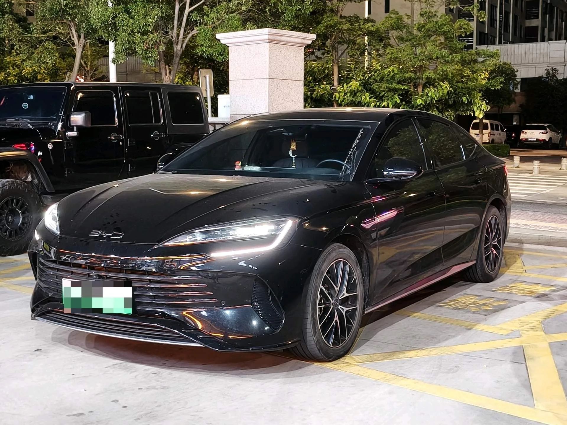 BYD 2024 Seal DM-i 1.5 CVT Glory Edition 121km/h Luxury Automatic