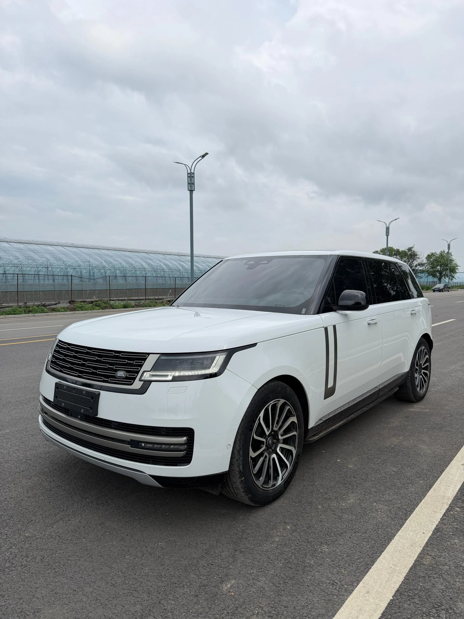 Range Rover 2024 3.0 L6 400PS Grand Long Wheelbase 7-Seater