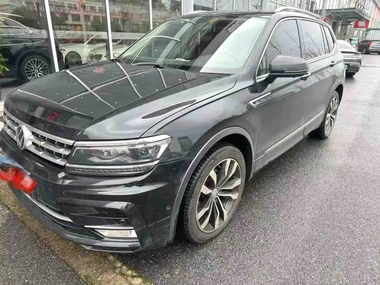 Tiguan L 2019 Facelift 330TSI Automatic 2WD R-Line Flagship Edition (National V Emission Standard)