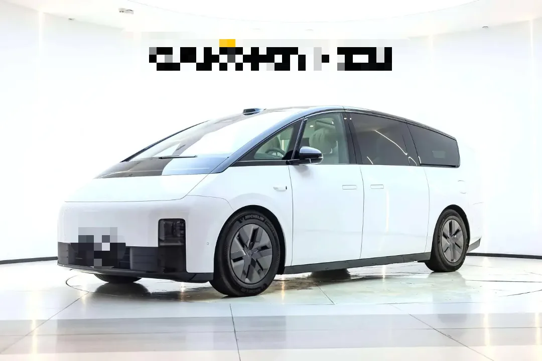 Li Auto 2025 MEGA Ultra Intelligent Renewal Edition Automatic Transmission