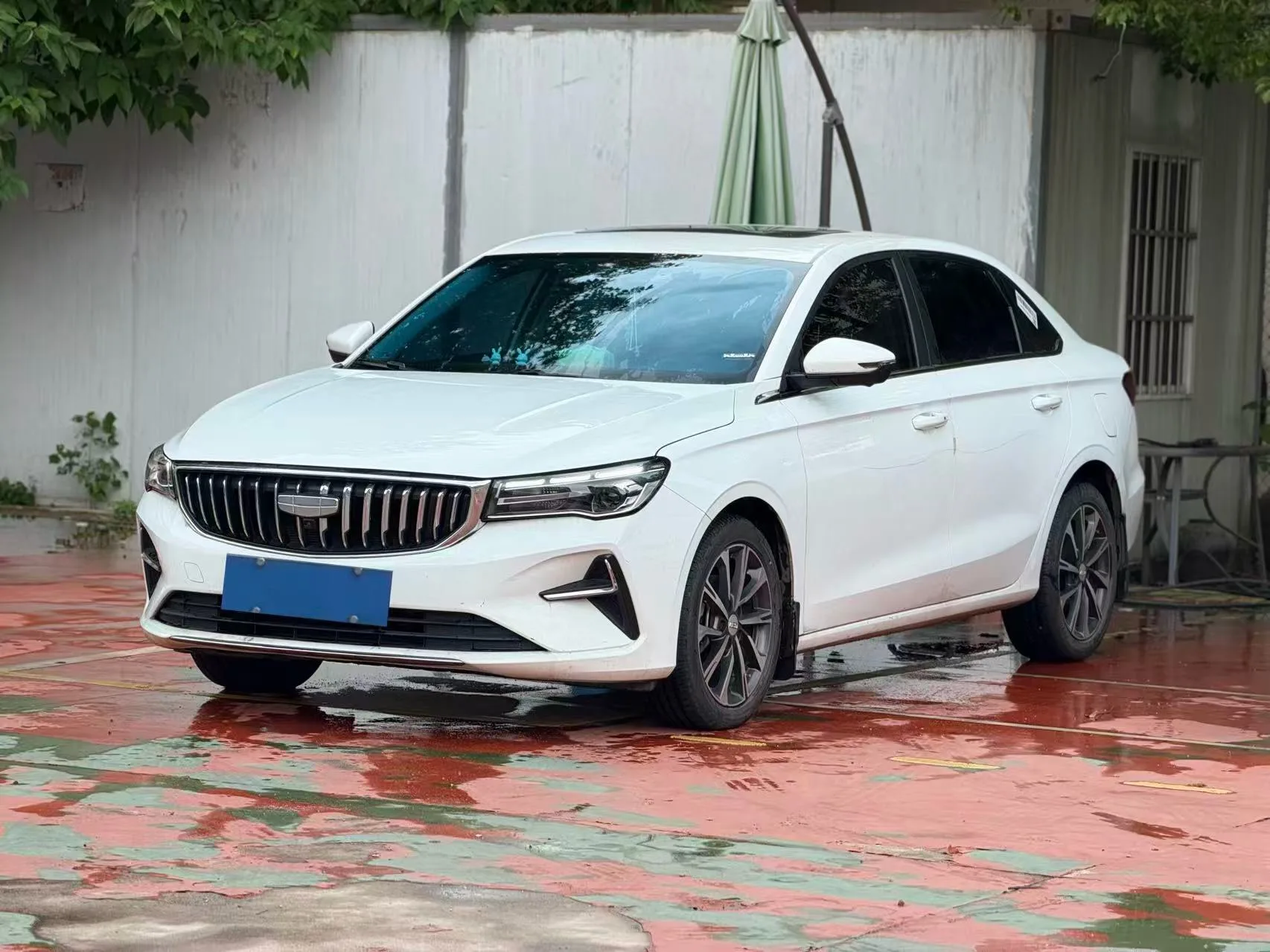 Geely 2025 Emgrand Sedan 1.5L CVT Star Edition Automatic