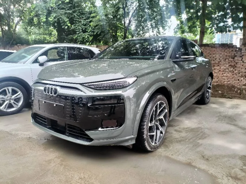 Audi Q6L Sportback e-tron 2026 First Edition