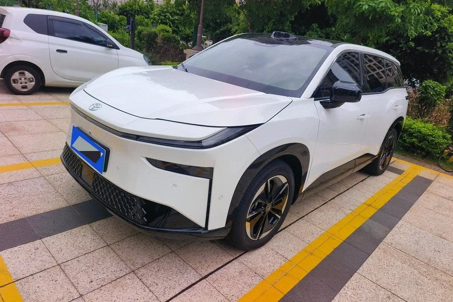 Toyota 2025 Platinum 3X 520 Pro High-End Intelligent Driving Edition Automatic Transmission