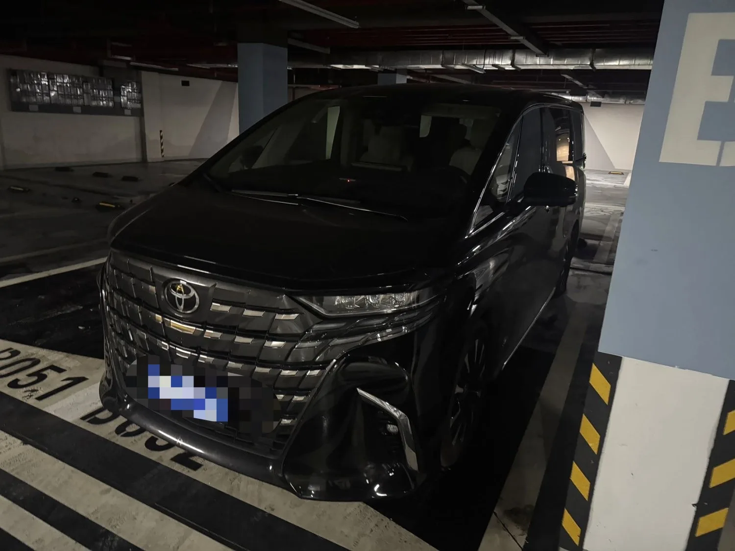 Toyota Alphard (Imported) 2024 Alphard 2.5 CVT Premium Edition Automatic Transmission